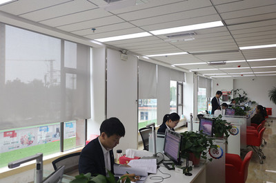 真情服務(wù)暖人心，錦旗傳遞銀企情 網(wǎng)絡(luò)技術(shù)咨詢架起信賴之橋